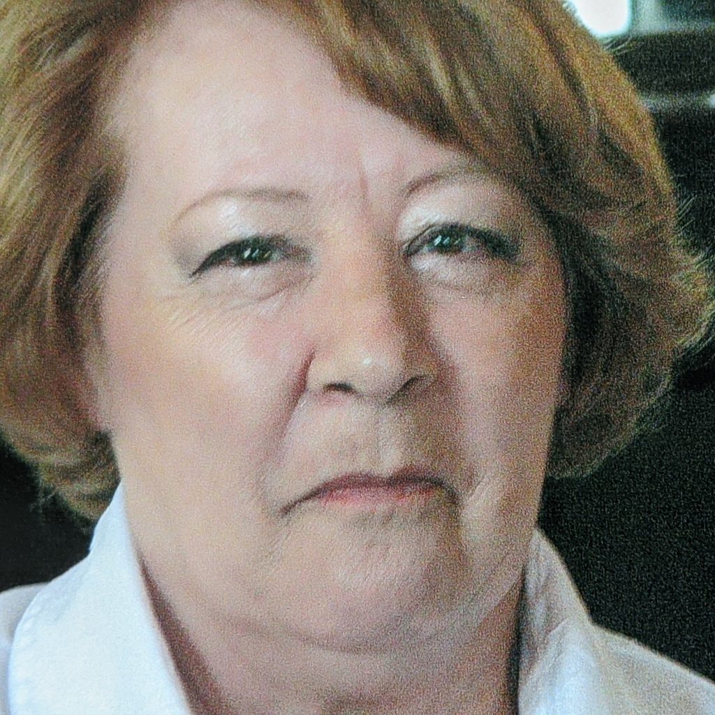 Paquette, Solange