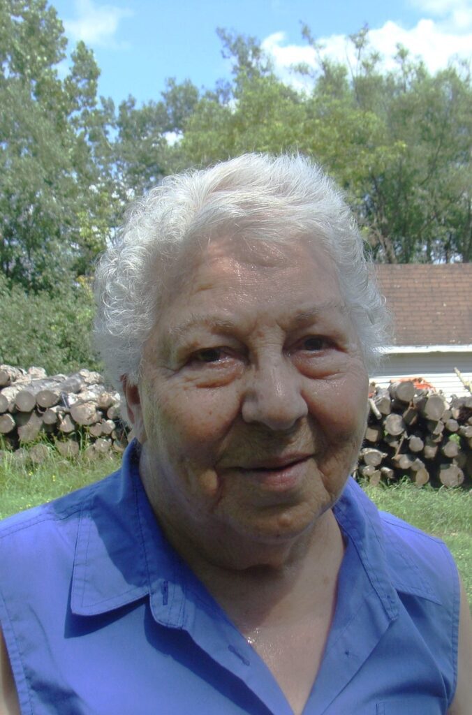 Bessette, Georgette